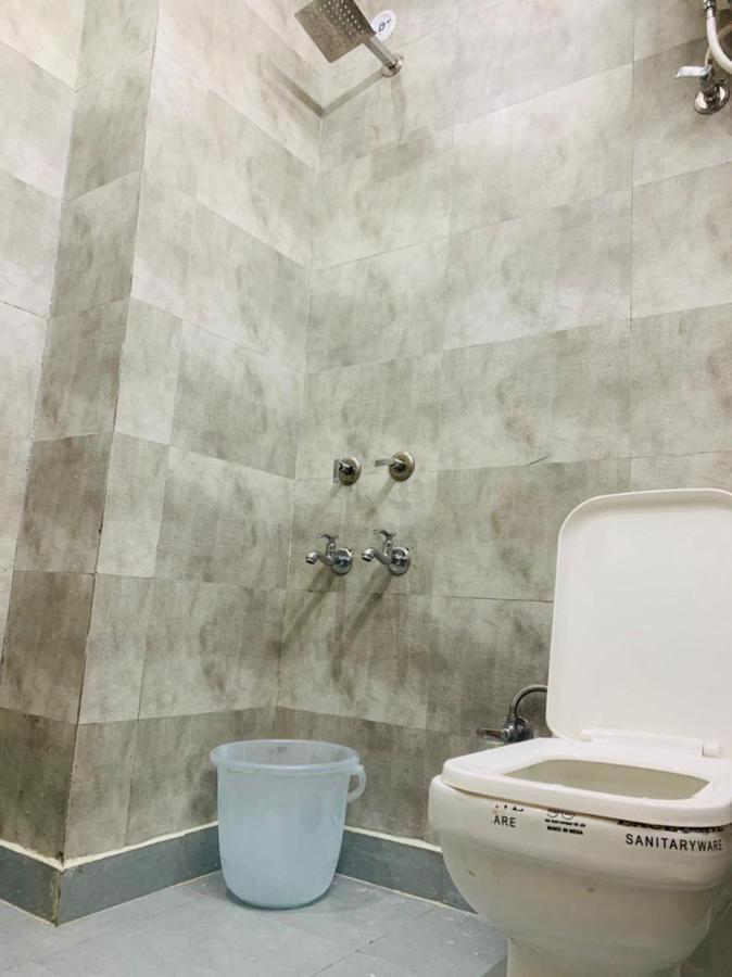 The Hotel Grace Place Inn New Delhi Ngoại thất bức ảnh
