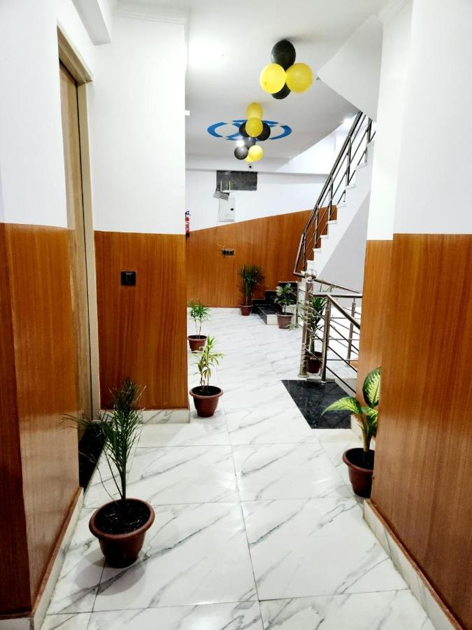 The Hotel Grace Place Inn New Delhi Ngoại thất bức ảnh